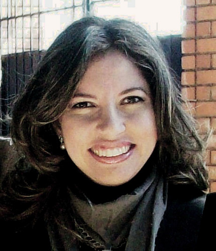 Especialista em atendimento ao cliente da @dinamize. Amo muito este trabalho! Ajudar outros é a minha vocação!