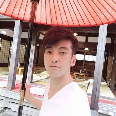 Japanese expat blogger, singer and youtuber currently live in Cavite Philippines.