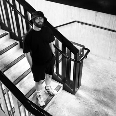 londonotter94's profile picture. 2️⃣7️⃣📍London📍 cheeky London otter trying to find his tribe 😛