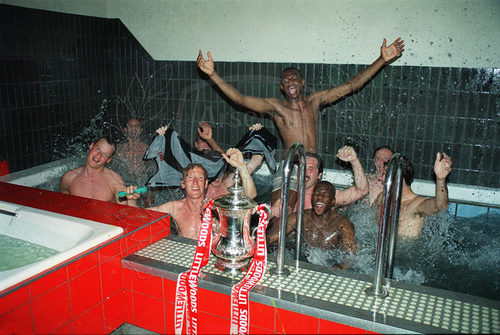 Jake_Jago04's profile picture. the futures bright... the future's orange