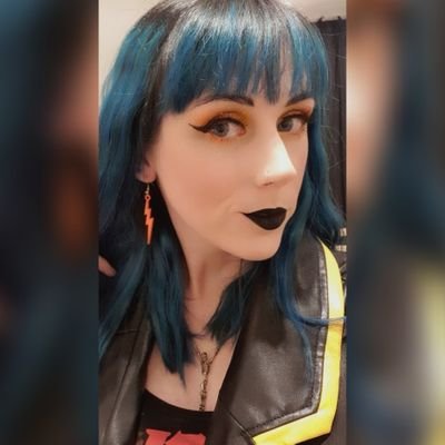 thrashrebel's profile picture. Big ol' nerd 🤓