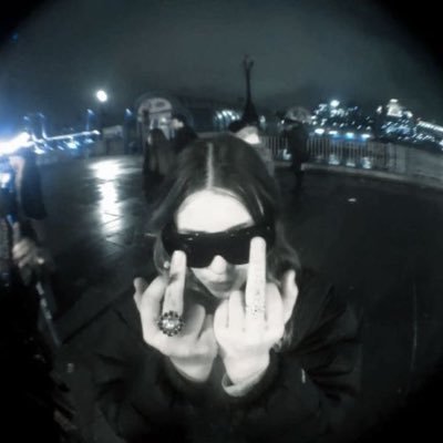 _c1gg4r's profile picture. ไว้ออมเงินคับ 😜✌🏻 ชอบเอ้บทิ้งไว้แต่ไม่เทค่ะ อย่าพึ่งรีบบล็อก คนมีการมีงานทำ 😅