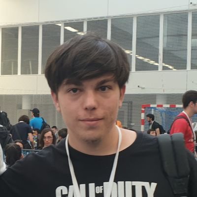 joueur SSBU en compétitif et community manager de la fabuleuse AR.K.K.A.D, pas de grosses perf mais une grosse motivation de beaucoup progrès