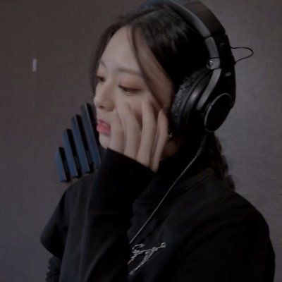 𖥻 falling isn’t really that bad, if it’s for you… » she/they ·｡ ༘ INTP-T：࿔*:･