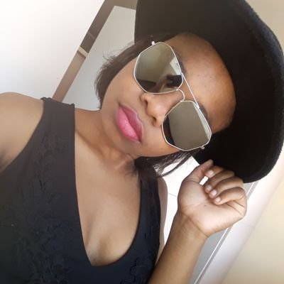 Mamello_LSO's profile picture. General Accountant , A future CA;(ACCA UK),  I'm an aspiring philanthropist , PrinceKaybee' s business partner to be...
Otherwise the future is exciting 😎❤