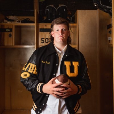 Matt Mull c/o '23 
Upperman Football Alumi 🐝🏈 
6’3” 275    Big Nasty #50 💪🏻 
OL/DL 🥞
Baxter, TN 🏠
Bethel Univ Football Commit
Go Cats! 🏈💜😤