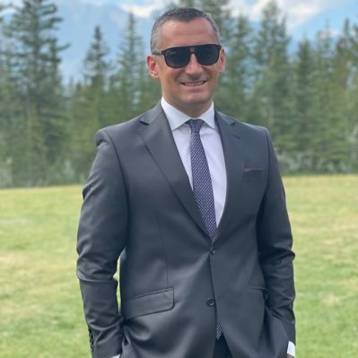 MILAN_ski's profile picture. Professional Coach, husband, father and sports fan 😎⛷⚽️🏀🎾🚴‍♂️🤾‍♂️🏊‍♂️🏄‍♂️❤️🤙 Instagram: @Milan_ski