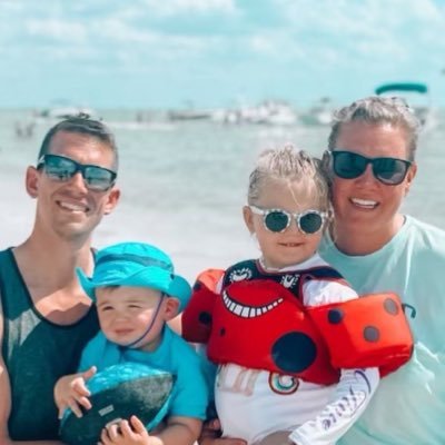 rowdyoudy's profile picture. Sports fan
Husband, Father, Driver.