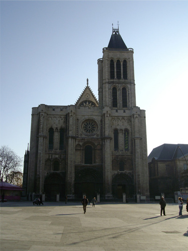 Basilique Cathédrale de Saint-Denis, chef d'oeuvre de l'art gothique #basilique #saintdenis #histoire #architecture #gothique #cathédrale #église #catholique