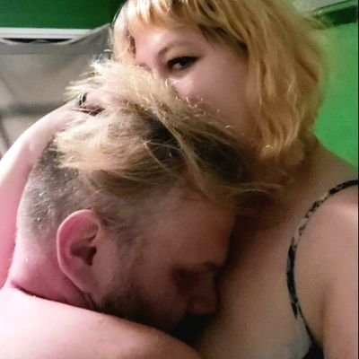 We are a 420 friendly couple and like to have fun. we are both in our 30s. we are now selling content https://t.co/yYyzcfn3Cz dm for menu