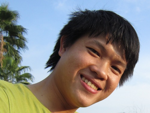 http://t.co/RCmuL7NdjH is a blog sharing true experiences and successful stories of internet entrepreneurs on how to make money online with blogging.
