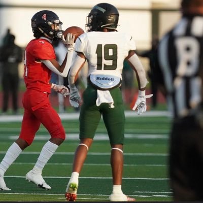 6’0” 185lbs Lineback/Nickelback HHS📚3.53 gpa #family #wardaddy🦅 @HightowerFB chaseburton5@yahoo.com