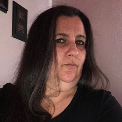 Single rocker mom of 3 in my 40s. Anti-Trump. #VoteBlue22 #VoteBlue24 #VotingRights #IStandWithUkraine ✊🏻#LGBTQ ally 🏳️‍🌈she/her