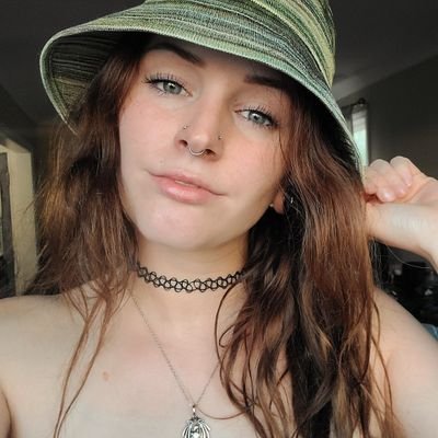 yecatswhittet's profile picture. dropped out of the human race to be reborn in the void as a ghost dope dealer slinging spooky bags of swag  ~ lvl 26

she/her