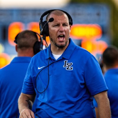 Physical Education/Health teacher in U46. FS Coach Lake Zurich HS. former OC @ 4 HS. Head Boy’s T&F LZHS. QB/WR/DB trainer, husband, and a dance dad!