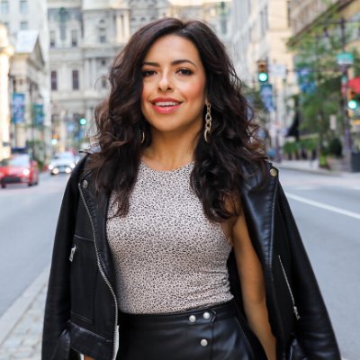 Petite fashion, beauty, and lifestyle blogger | Instagram & TikTok: @FindYourDazzle | tracy@findyourdazzle.com
