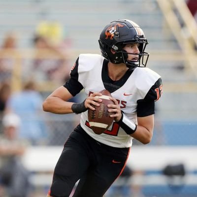 2023 QB/S | SG | P/SS - 6'1 170lb . 3.97 GPA . National Honor Society.