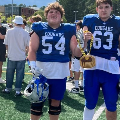 C/O 2023 6'1 300lb OL, Bench: 225lb×30/405lb, Squat: 505x4, 40: 5.38, Lethbridge, AB ➡️ Lennoxville, QC, Champlain Cougars Football