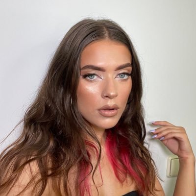 🎀 makeup model 💰 saving up for a trip to Denver! ✈️ show support by subscribing 💖 https://t.co/RuelrqnrEp