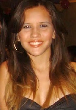 A vida é curta: beije devagar, ria como louco, ame de verdade, e esqueça rápido.