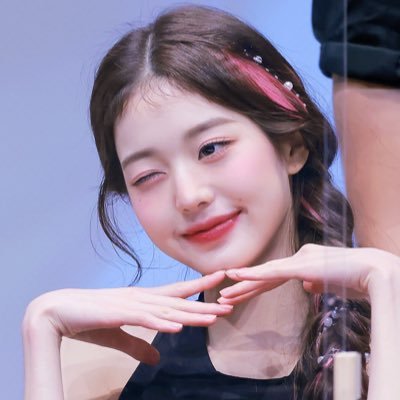 All for wonyoung. Please send a private message for authorization.授权请私信。🈲️2改,裁水印。🥰中文|English 🆗