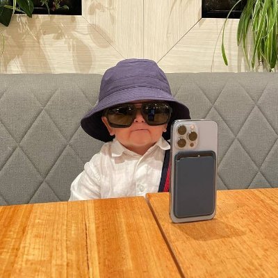 Yimi_Hendrix's profile picture. Nice to tweet you