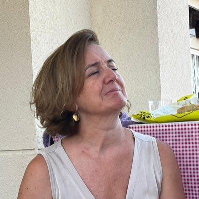 Profesora de Lengua y Literatura Castellana. Aprendiendo cada día. https://t.co/9zSNYWNpzM