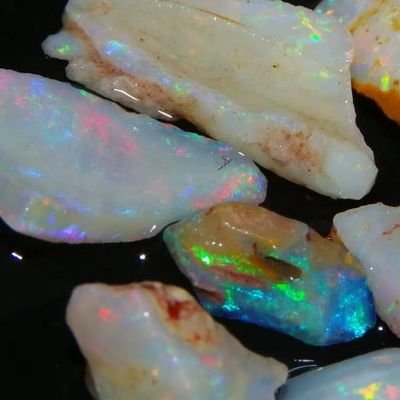 Opal jewellery and gemstones 🔥
