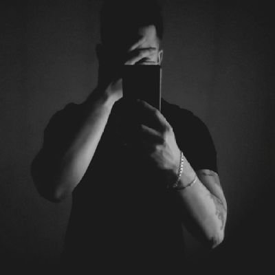 elmxttrix's profile picture. 🧑🏻‍💻|🖥️|💪🏼🦖