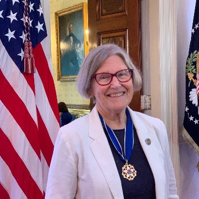 Sister of Social Service, mischief maker, lawyer & author. Presidential Medal of Freedom recipient
Former Executive Director @NETWORKLobby & #NunsOnTheBus.