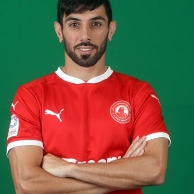 professional football player at Al Arabi club in  لاعب كرة قدم بنادي العربي 🤍❤️                                                              👻: key.88
