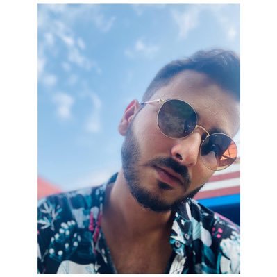 yar_faiz's profile picture. Confused, pretending not to be.