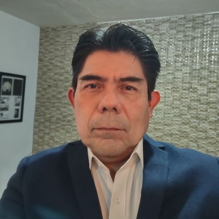 Abogado. Promotor del principio pro persona. Provocador de sueños.