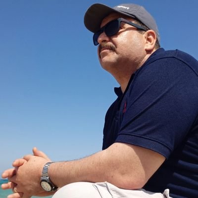 بعشق تراب بلدي ومعتز بعروبتي
لا أعترف بكيان إسمه الإخوان دول شوية نسوان
