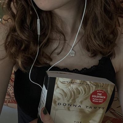 veniceevening's profile picture. ми тут для того, щоб померти, вірно?