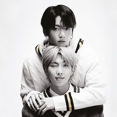 Defiendo mis ideales. No me vengas a joder con tus respuestas vacías.
Taekooka 0 intensa.
❲BTS PAVED THE WAY ❳ yes.
۵ chupenla. :)