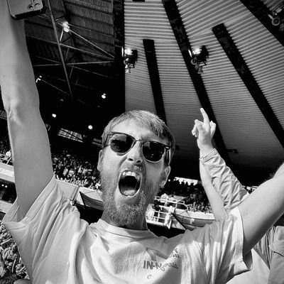 Chair of @EastMidSpursOSC & Nottingham Spurs. Please DM if you are interested in joining! ST holder (South 254), will follow back all Spurs fans #COYS 46/92