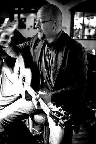 AlfJMerkesdal's profile picture. Norges beste yrkes- og karriereveileder, bluesgitarist, MBA, snill hippie og sjømann.