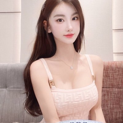 OcuGwruppMvuB7Z's profile picture. 讓我們的故事從這裡開始吧 這裡有時經常沒在 深入了解加賴:laivx251
