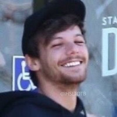 louis' smile is my happiness