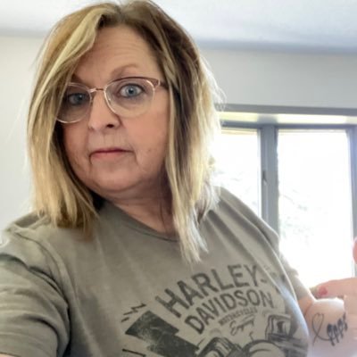 LoriPine3's profile picture. Wife, Proud Mimi , ole school motorcycle riding mommy and caretaker. trying to do my best.