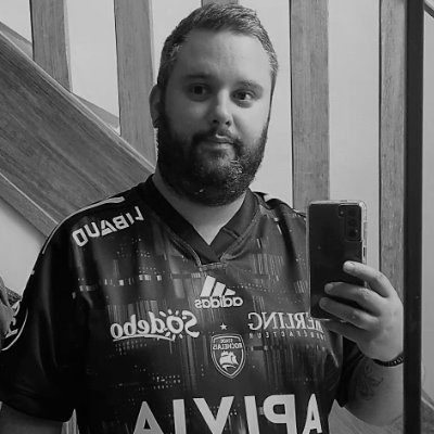 ⭐️Antony, 32 printemps, Châteauroux⭐️ 🎮Gamer, Streamer et Supporter du Stade Rochelais 🏈