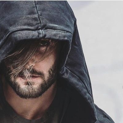 ll_Tarun_ll's profile picture. 🍁🍃ज़िंदगी आसान नहीं होती,
इसे आसान बनाना पड़ता हैं..!!💗✌️🍁