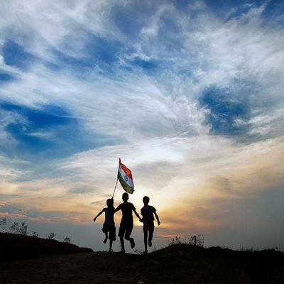 Sharad0619's profile picture. अल्पज्ञ | समदर्शी | अनुस्पर्धी | जिज्ञासु