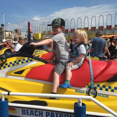 NicolaMoyes4's profile picture. Love my family, Mummy to Frankie & Tommy wife to Craig 👨‍👩‍👦‍👦 💙