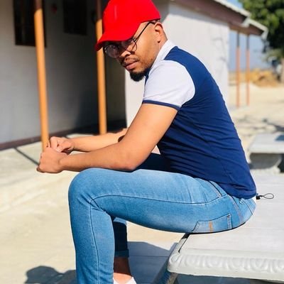 DennisYosuf's profile picture. A proper Protagonist. 
He who understands time and season envy no man