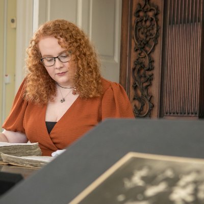Archivist at Trinity College Dublin I M.A English Literature I M.A Archives and Records Management.

@dalykeeks on Instagram