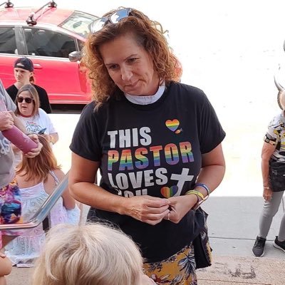 thispastorslife's profile picture. Bible nerd, 🏳️‍🌈,  UMC Pastor, she/her, working to help others recover from religious trauma and create expansive  spaces