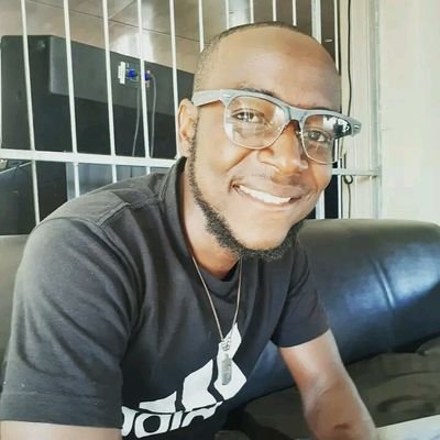 ChisomoBrian's profile picture. strong walls shake but never collapse so easily ....BLUEZ 4 LYF