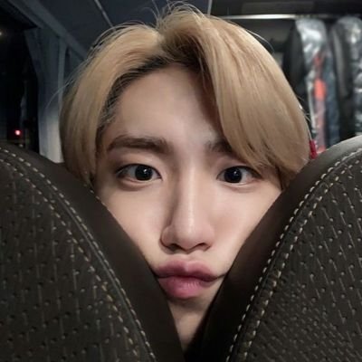 ♡любите стрей кидс и тхт для хорошей жизни.
стэнерка джисона
+. o#luvstray 05.08 =/